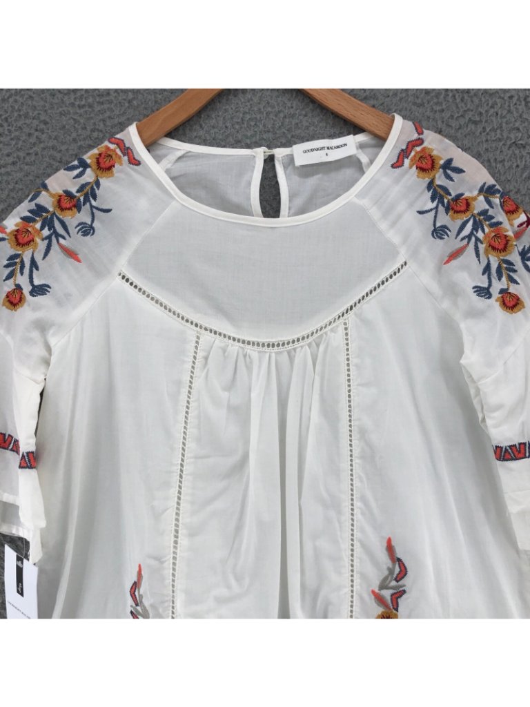 Goodnight Macaroon Dress Womens Small White Embroidered Floral A Line Swing Nwt — image 3 of 8